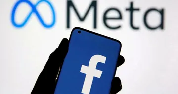 Reemplaza Meta verificación de hechos con notas comunitarias como las de X