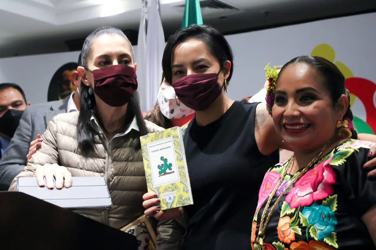 Sheinbaum toma protesta como vicepresidenta de AALMAC a Susy Ángeles