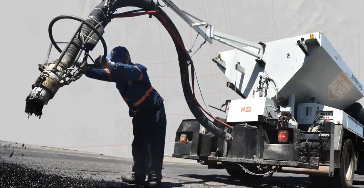 Mineral de la Reforma tendrá máquinas para bacheo