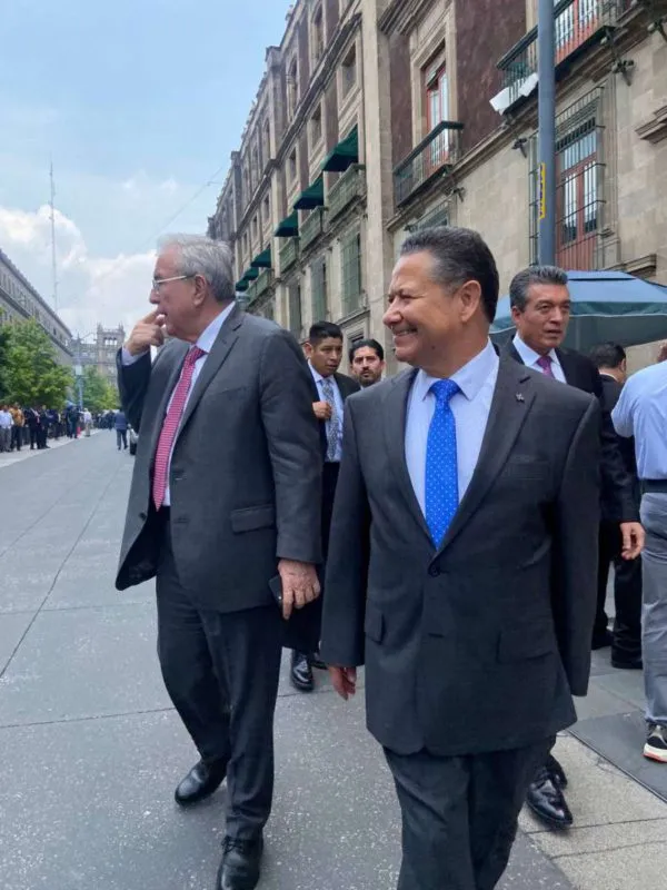 Julio Menchaca se reúne con AMLO y gobernadores de Morena