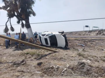 Autopista México-Pachuca: se registra volcadura en cruce con Arco Norte