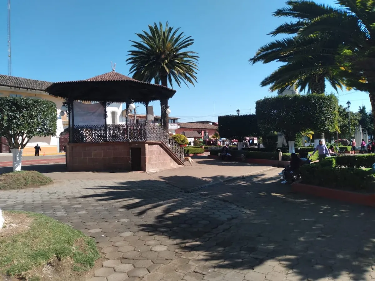 En “dicho” quedó remodelación de plaza pública en Acaxochitlán