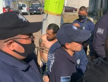 Rescatan a presunto ladrón de ser linchado en Apan