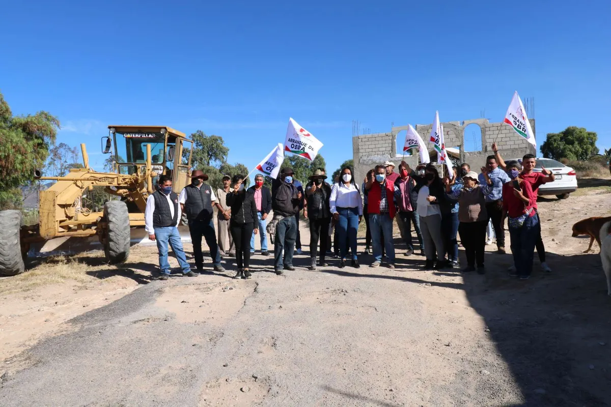 Inician obras en localidades de San Agustín Tlaxiaca