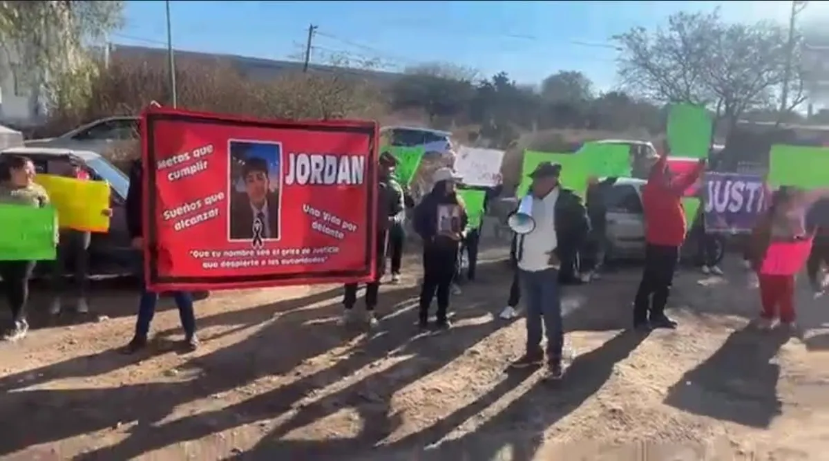 Protesta pacífica marca audiencia clave por choque ocurrido en diciembre en Atitalaquia. Piden que se determinen responsabilidades.