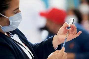 ¿Cuándo vacunarán a niños menores de 5 años?