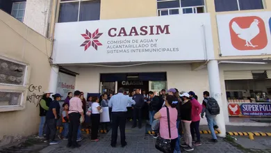 Habitantes exigen respuestas a Caasim por baja presión, pipas insuficientes y cobros altos. Te contamos lo que pasó.