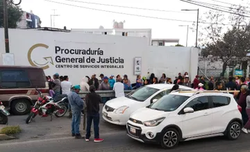 Socios del balneario Dios Padre se manifiestan para exigir justicia tras violento asalto