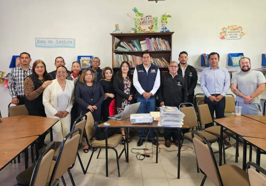 IHE fortalece bibliotecas escolares en Mineral de la Reforma y Tulancingo