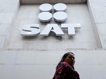 SAT descarta prisión preventiva por sospechas de emisión de facturas falsas