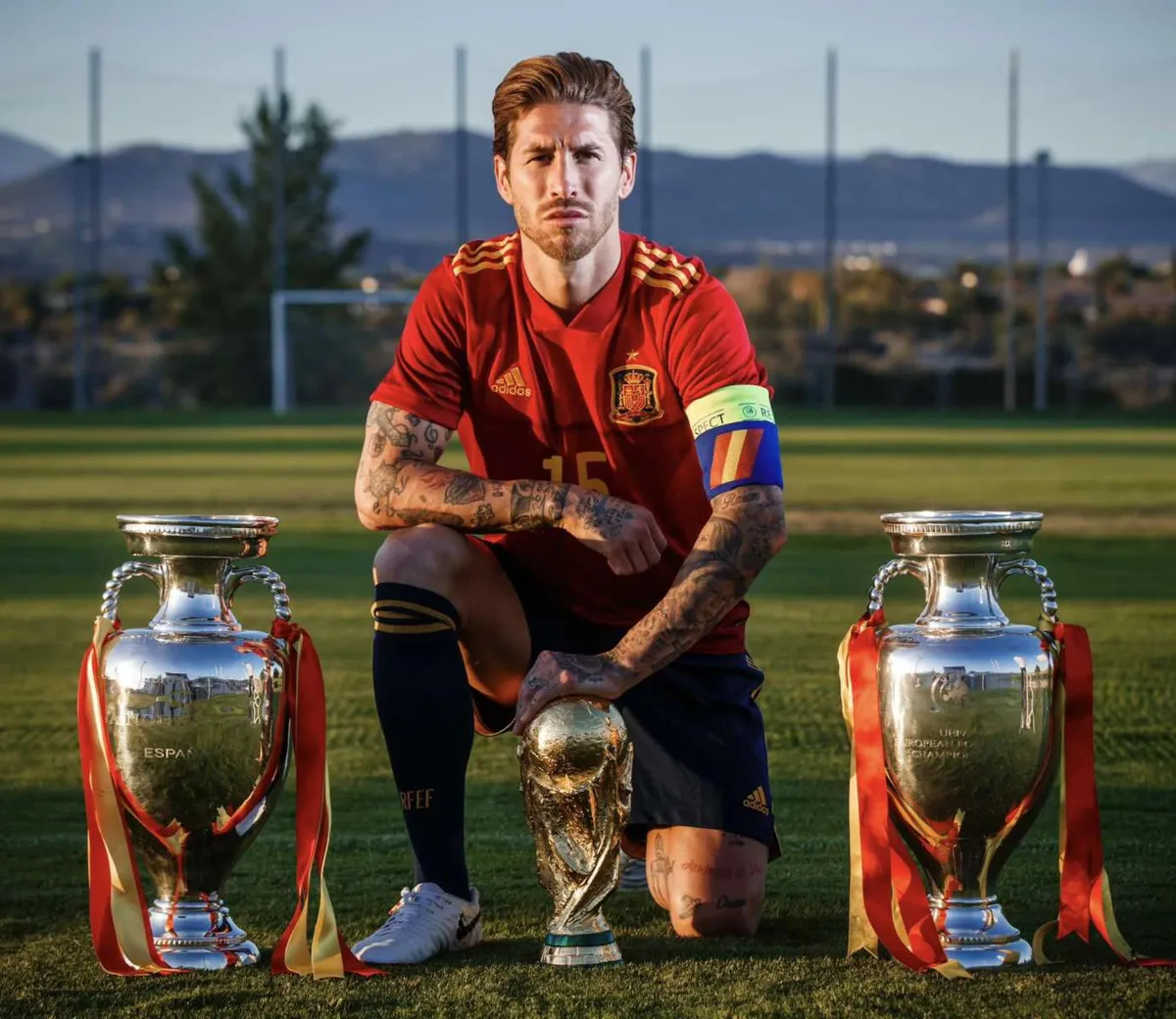 Retiran a Sergio Ramos de la selección española
