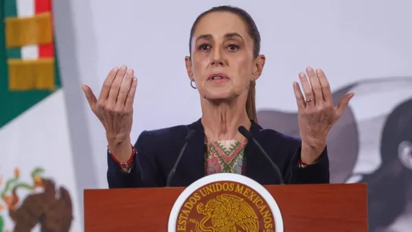 Sheinbaum pide diálogo en el reordenamiento de comerciantes y evita opinar sobre Rojo de la Vega.