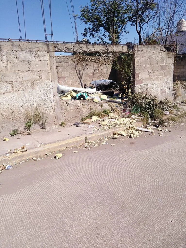 Exigen intervención de Semarnath ante basurero clandestino en Tulancingo