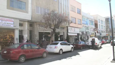Vigilancia vial contra doble fila en Pachuca