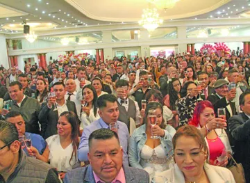 Bodas comunitarias en Pachuca