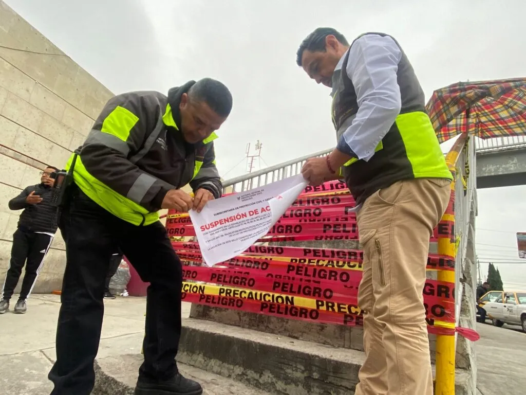 ¡Peligro latente! Analizan tirar el puente peatonal de Madero por seguridad