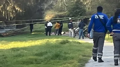 Patrullas y peritos en zona acordonada por hallazgo.