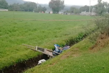 Hallan cadáver encobijado en Tepetitlán