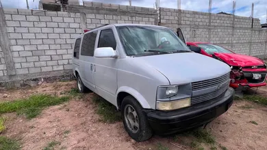 Camioneta recuperada por autoridades tras ser robada en Ixmiquilpan.