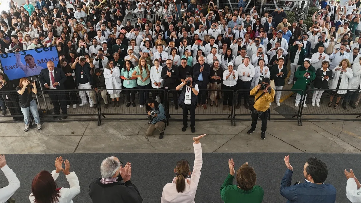 Claudia Sheinbaum inaugura clínica del IMSS en Ecatepec.