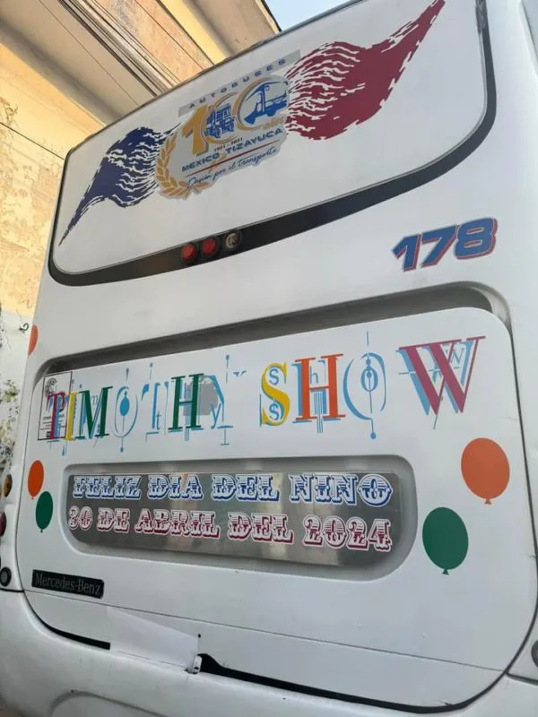 Día del niño 2024: chofer decora su autobús para celebrar esta fecha
