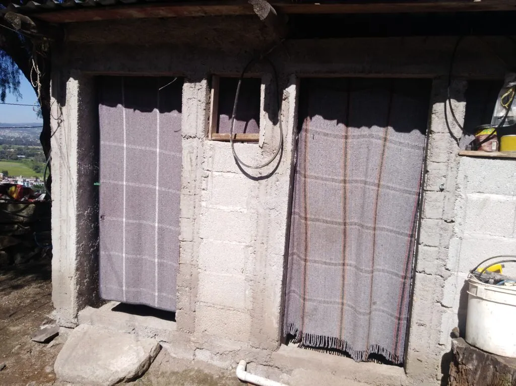 En Huapalcalco, la niñez vive entre vestigios arqueológicos y carencias básicas