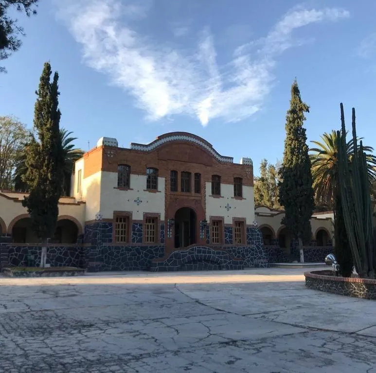 Reinicia hoy clases en línea normal rural de El Mexe