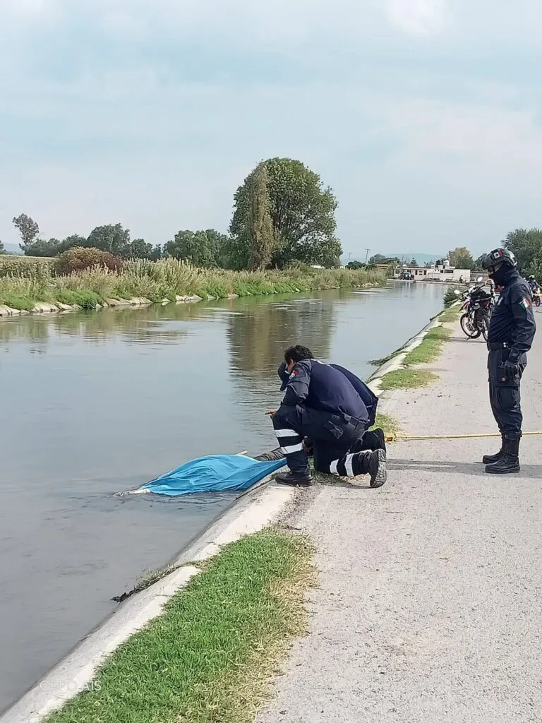 Hombre sin identificar aparece en canal de Hidalgo