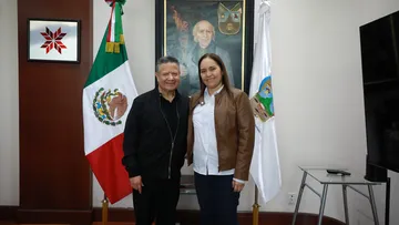 Menchaca revisa plan habitacional con el gobierno federal