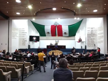 Legisladores responden a Miguel Tello y piden que aclare si opera para Morena o gobierno