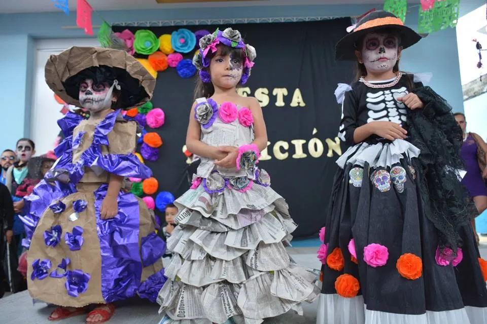 ¿Cómo hacer un disfraz de catrina con material reciclado? Descúbrelo aquí