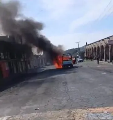 Denuncian quema de patrulla en Nopala