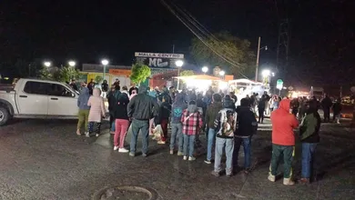 La protesta escala: carretera cerrada y un alcalde retenido en medio del conflicto