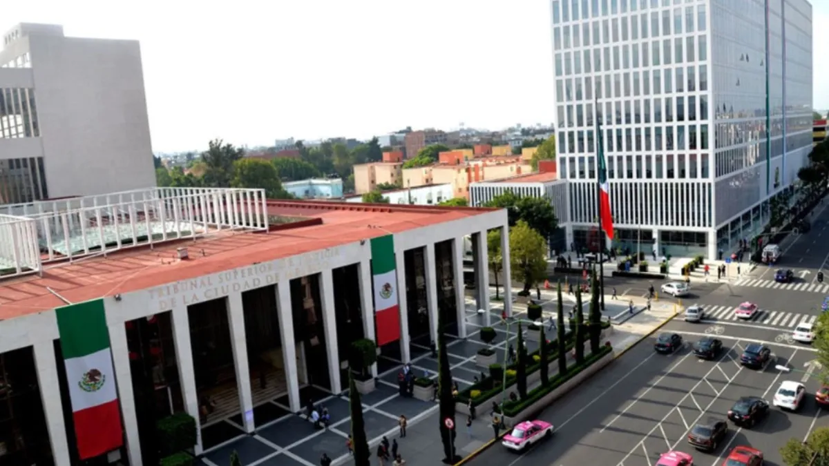 Miguel Ángel Robles Villegas dejó el cargo luego de ser cuestionado por resoluciones favorables a empresas de Grupo Salinas.