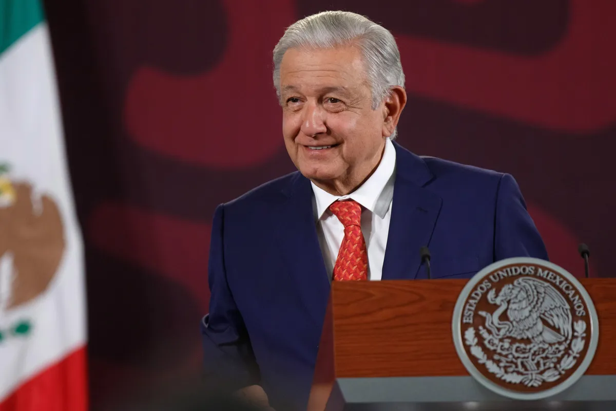 Firma AMLO decreto que crea el Fondo para Pensiones del Bienestar