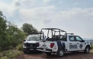 ¡Fuerte movilización policiaca! Autoridades investigan el hallazgo de un cadáver en el municipio de Tlanalapa esta mañana. Conoce el reporte oficial.
