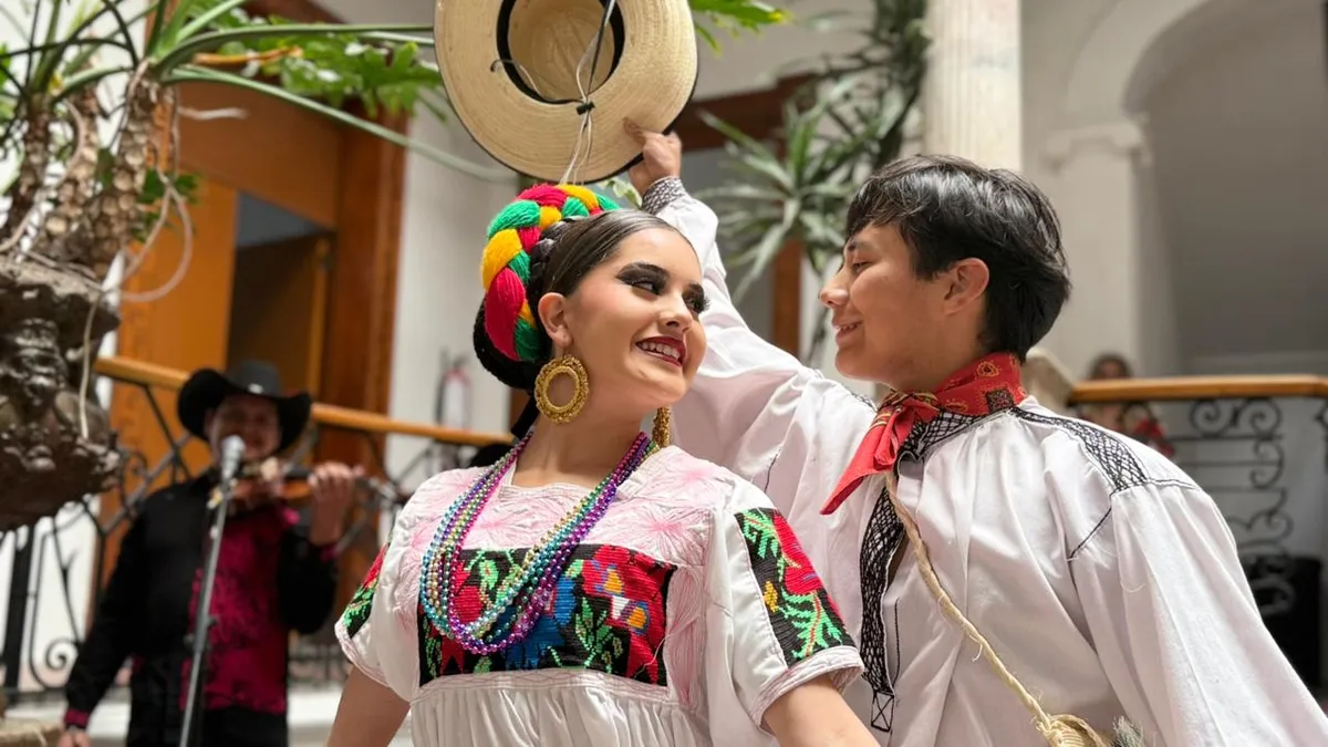 El espectáculo contará con más de 70 personas en escena, entre bailarines, músicos y equipo técnico.
