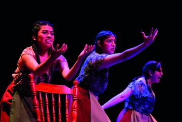 Compañía Gafas Violetas lleva teatro de Hidalgo a estados