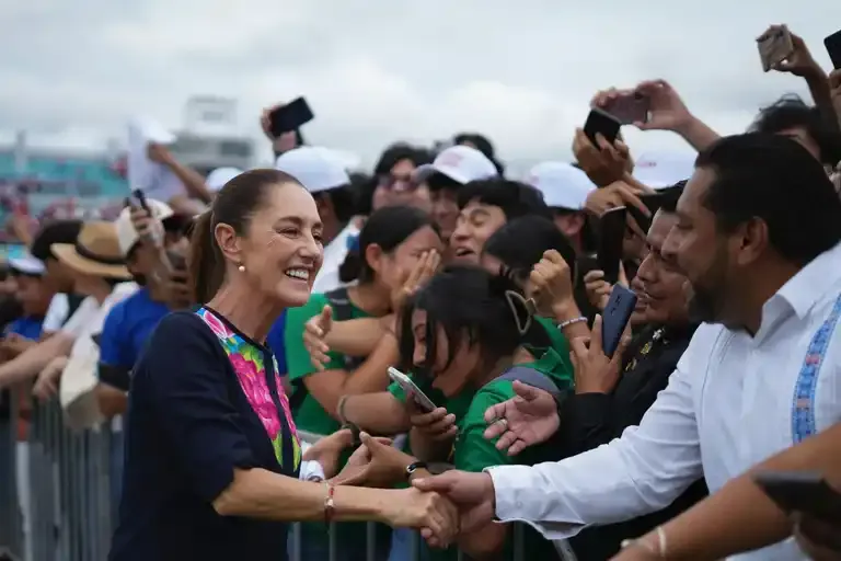 Claudia Sheinbaum rinde cuentas en Chiapas ante 40 mil personas