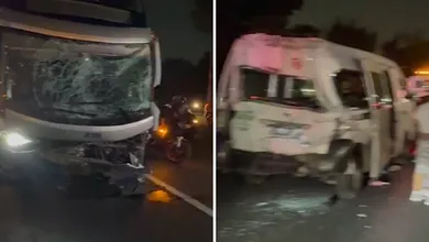 Tráfico detenido y escenas de tensión. Un autobús y una combi colisionaron rumbo a Indios Verdes. Esto es lo que se sabe.