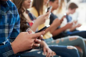 ¡Atención! Revelan celulares que pueden ser hackeados con solo el número