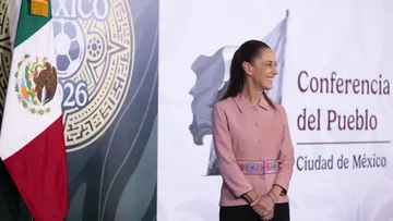 La presidenta Sheinbaum informó que dialogará directamente con docentes sobre la reforma al sistema de carrera magisterial.