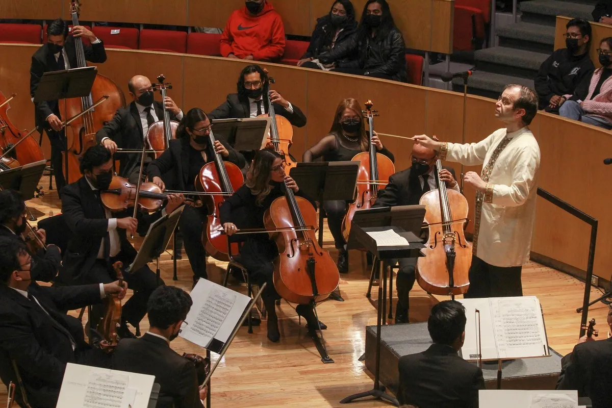 Grande sorpresas en el concierto “Eternos genios” de la OSUAEH