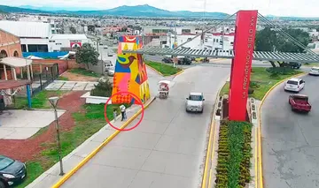 Ayudan a regresar a casa a abuelo y nieta que se extraviaron en Pachuca