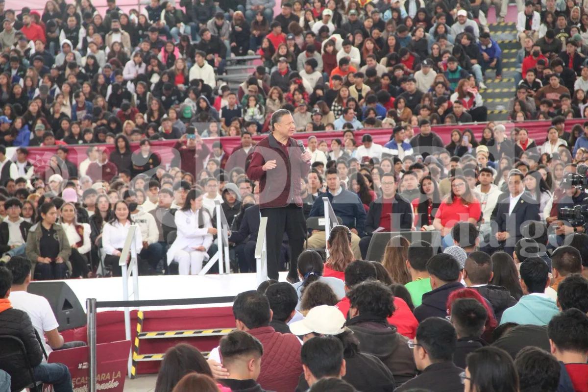 Hidalgo otorgará 17 mil becas universitarias con inversión de 130 mdp