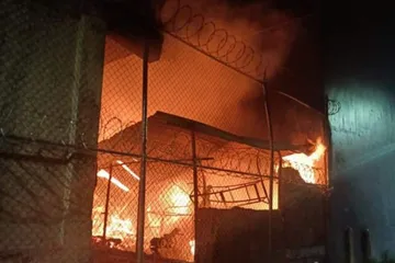 Se registra incendio en carpintería del Cereso de Tula