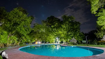 Hidalgo tiene balnearios con aguas termales, hoteles y campamentos que parecen sacados de otro mundo.