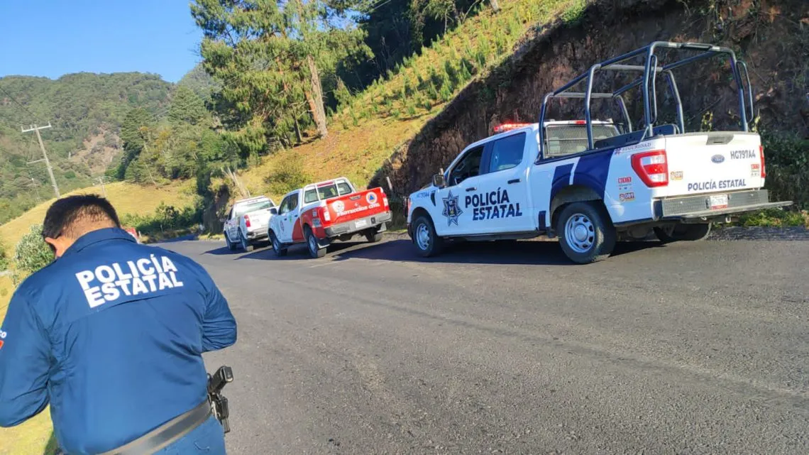 Carretera Tenango-Tulancingo: volcadura de pipa de gas deja dos heridos; evacúan a vecinos