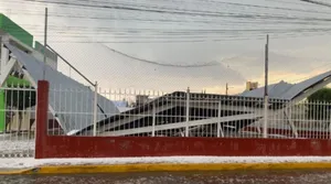 Granizo, lluvia intensa y momentos de tensión se vivieron este lunes en Actopan tras el desplome de una estructura en un centro comunitario.