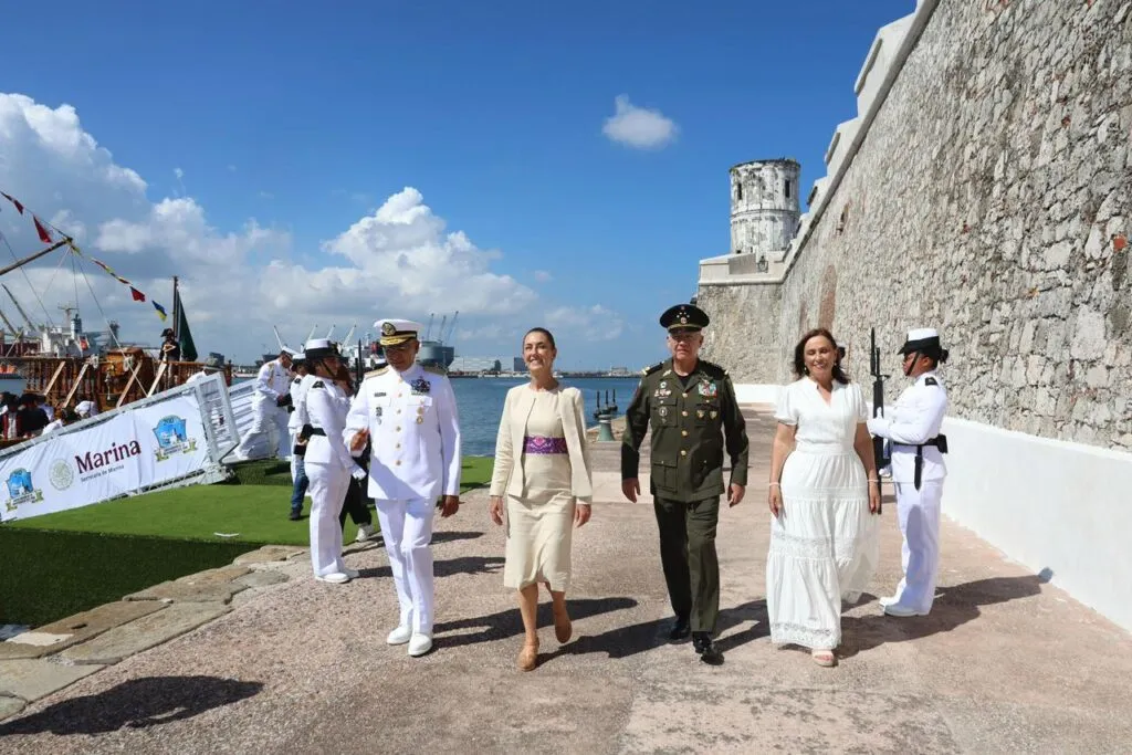 Marina reporta apoyos a más de 110 mil personas tras inundaciones